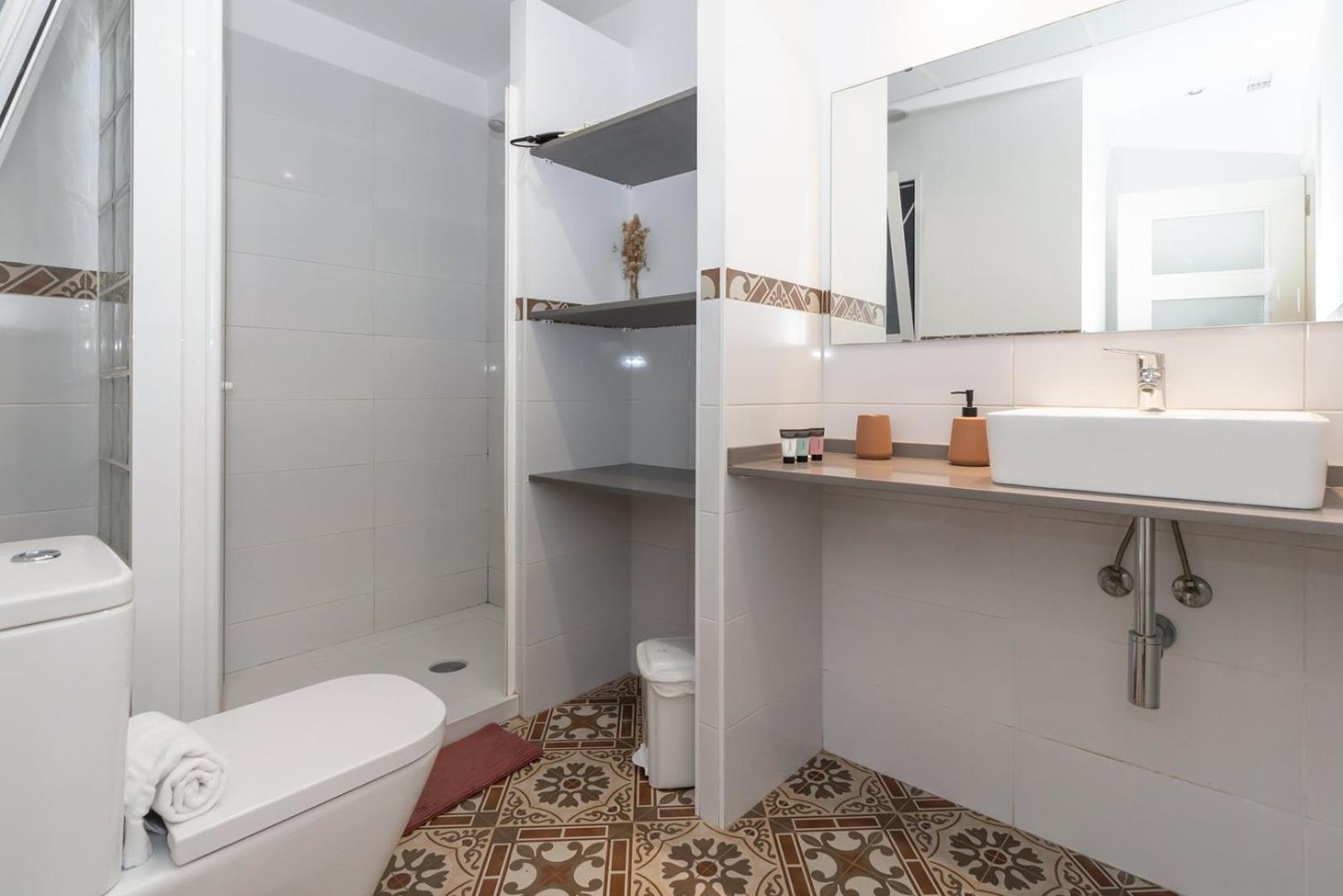 Appartamento Guestready - El Cabanyal Hidden Oasis Valenza Esterno foto