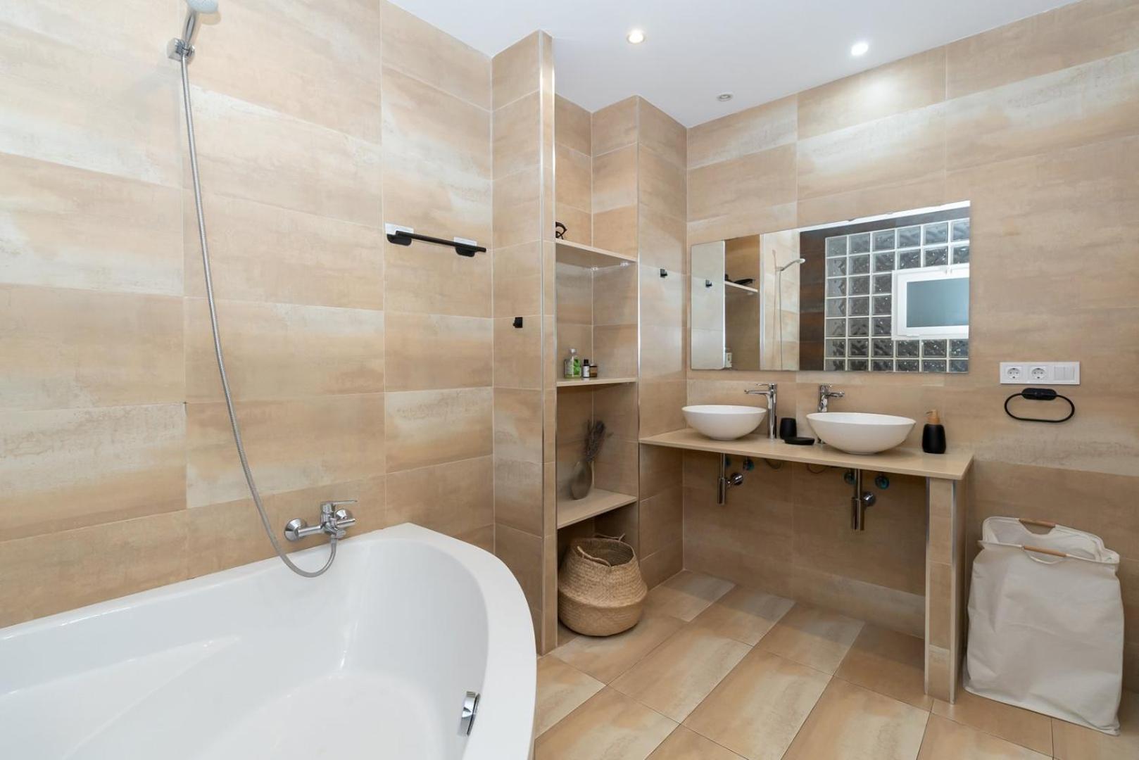 Appartamento Guestready - El Cabanyal Hidden Oasis Valenza Esterno foto